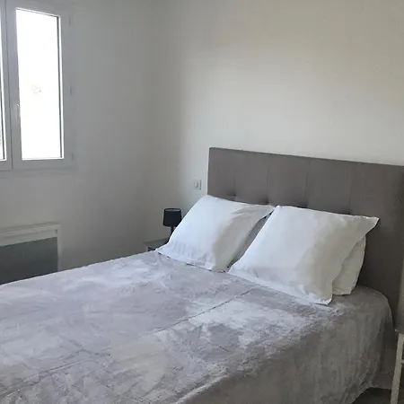 Lägenhet San Pancraziu LʼÎle-Rousse